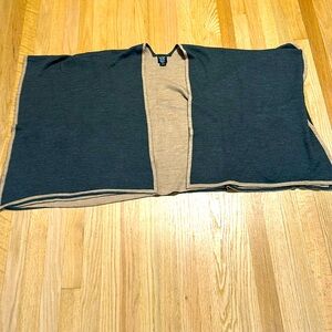 Like New Lord & Taylor Reversible poncho